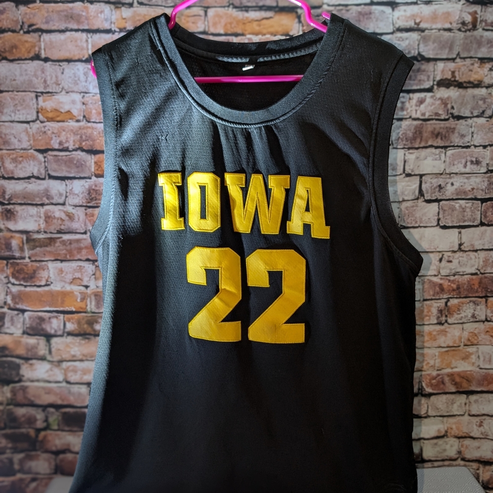 Iowa Hawkeyes Men's Basketball Jersey, Embroidered Lettering W/Clark On Back,EUC